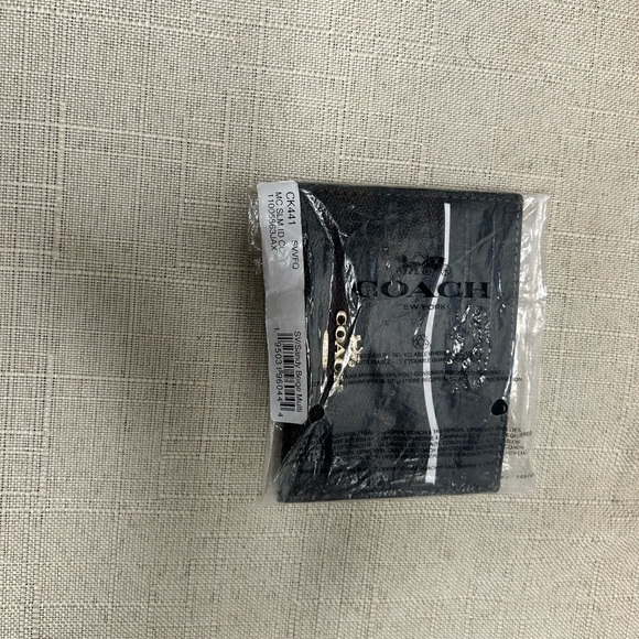 Coach Black and Brown Card Holder - Picture 5 of 5